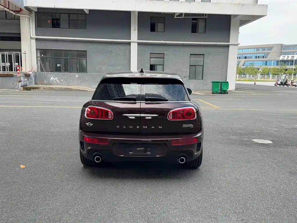 MINI Clubman 2018 — фото 10