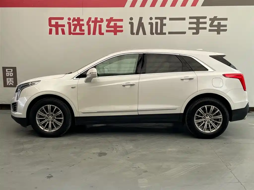 Cadillac XT5 2018 — фото 3