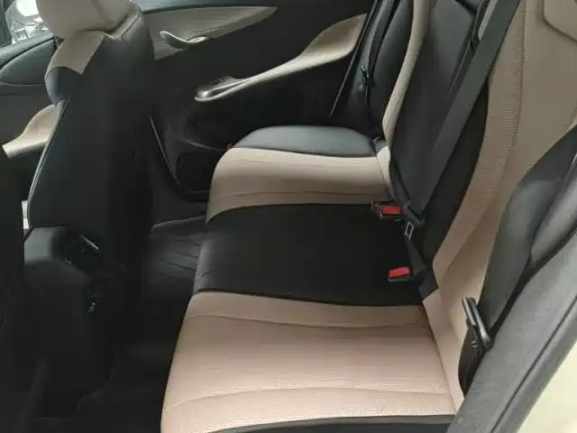 BYD Dolphin 2025