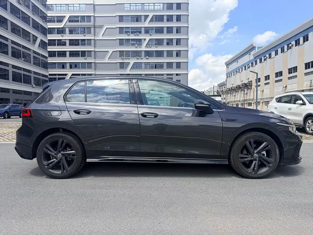 Volkswagen Golf 2023