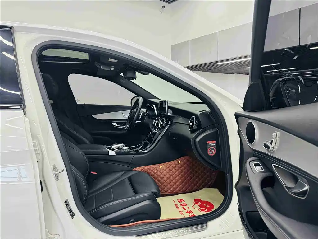 Mercedes-Benz C-Class 2016 — фото 26