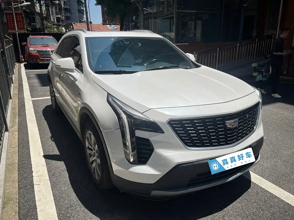 Cadillac XT4 2021 — фото 3
