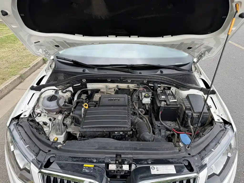 Skoda Octavia 2016 — фото 10