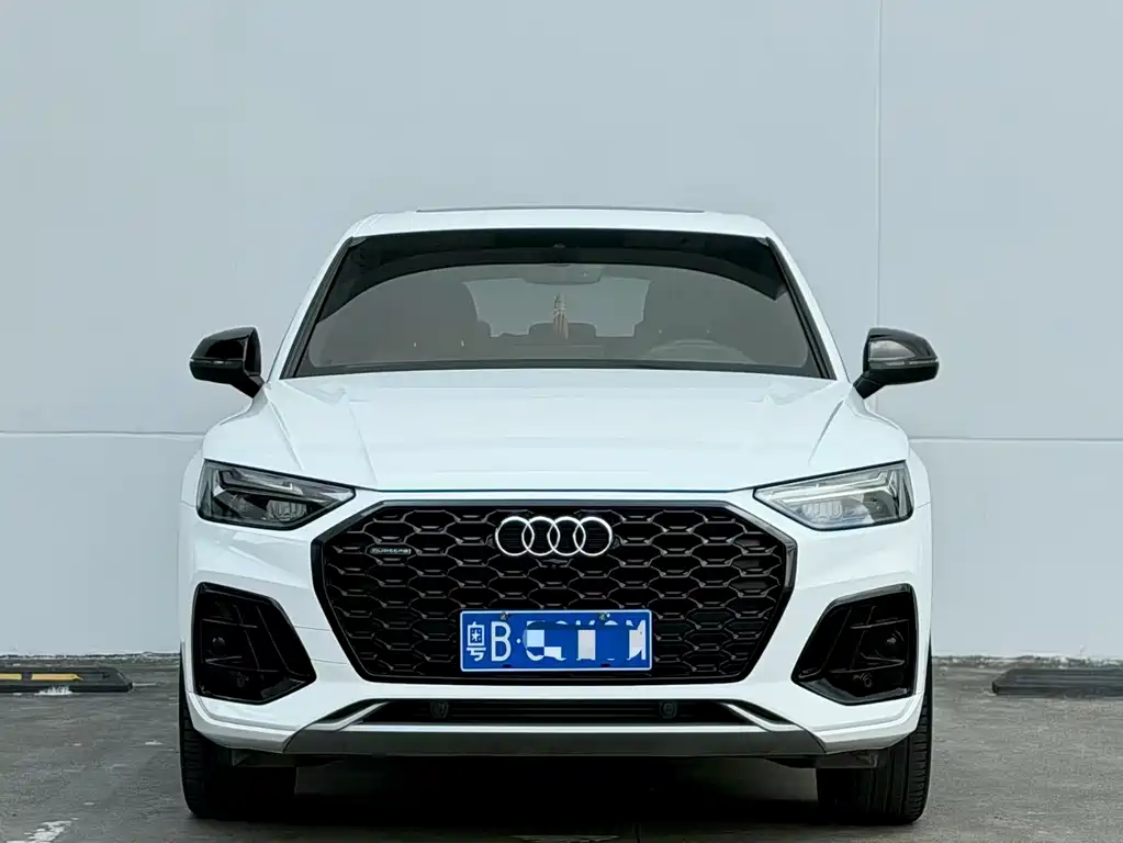 Audi Q5L Sportback 2022 — фото 2