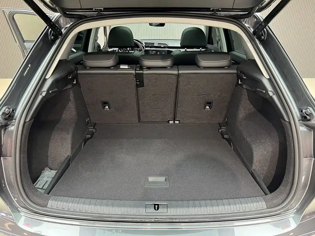 Audi Q3 2023 — фото 21