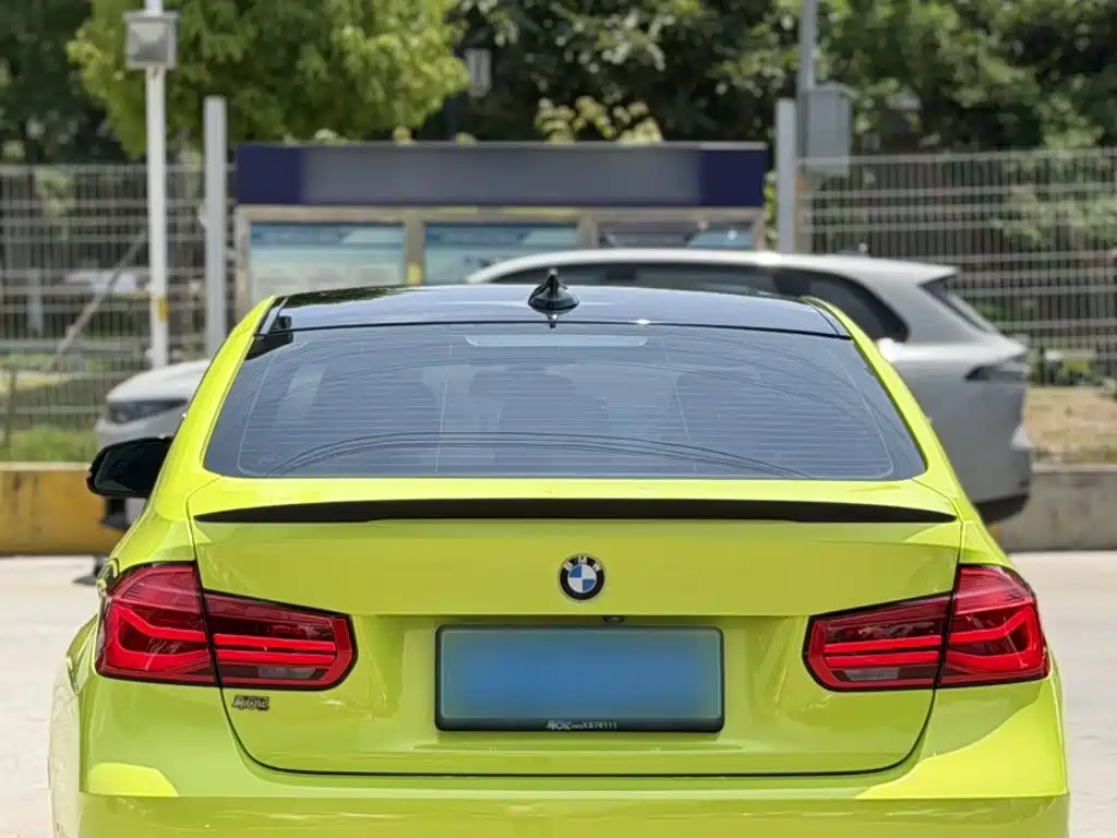 BMW 3 Series 2019 — фото 14