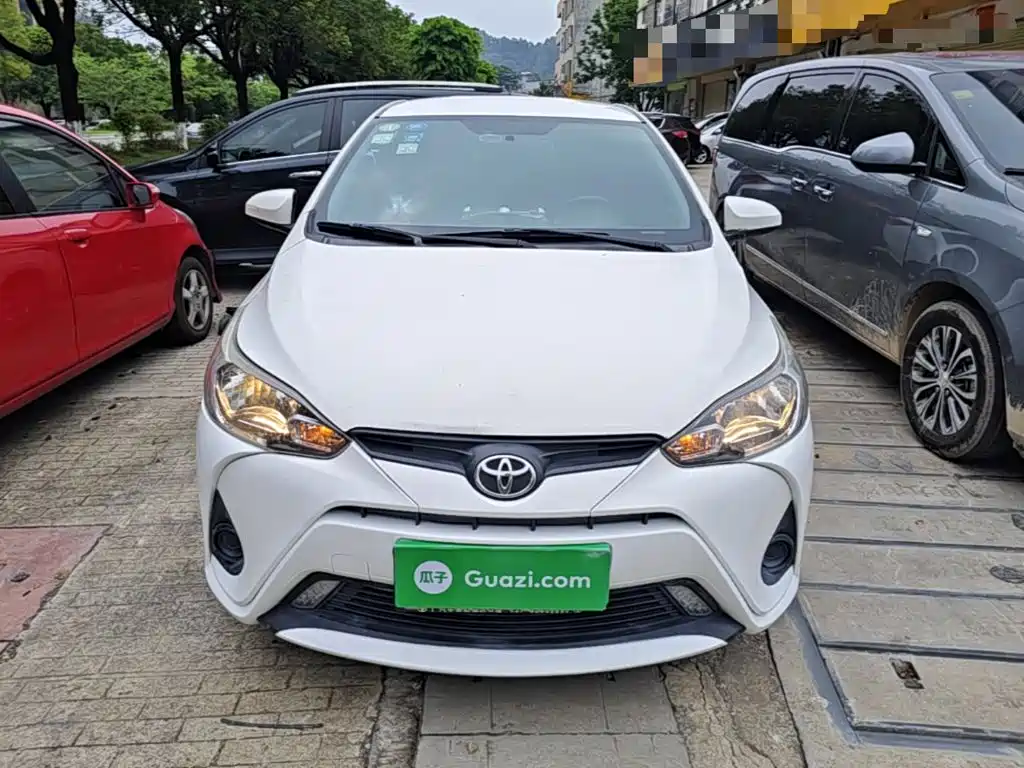 Toyota Yaris L 2018 — фото 3