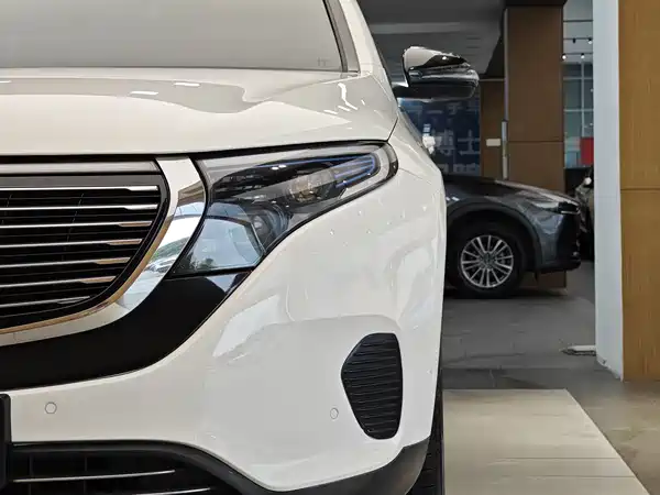 Mercedes-Benz EQC 2020
