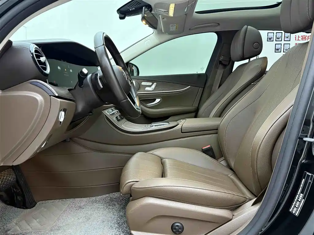 Mercedes-Benz E-Class 2023 — фото 17