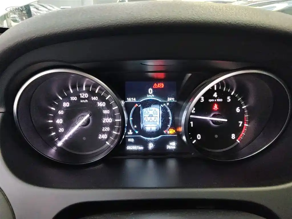 Land Rover Discovery Sport 2019 — фото 12
