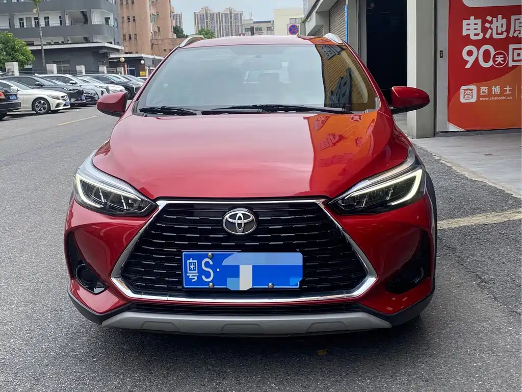 Toyota Yaris L 2021