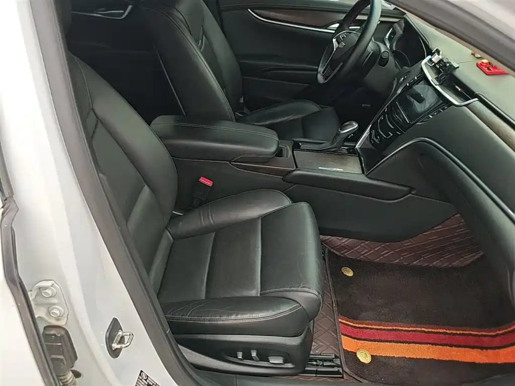Cadillac XTS 2018 — фото 25