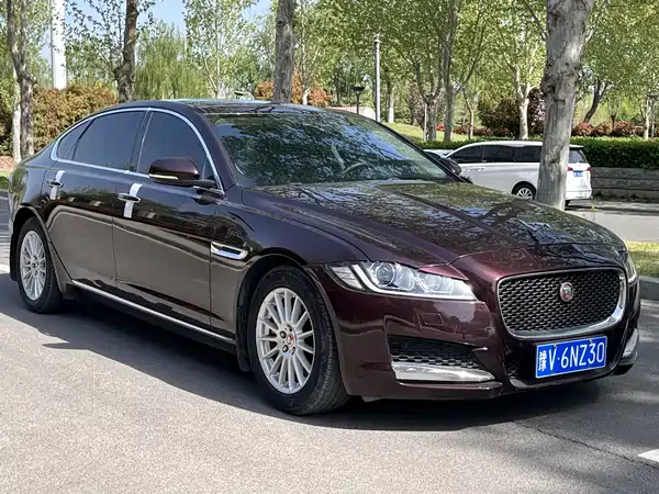 Jaguar XFL 2017