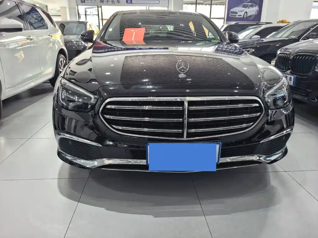 Mercedes-Benz E-Class 2023 — фото 2