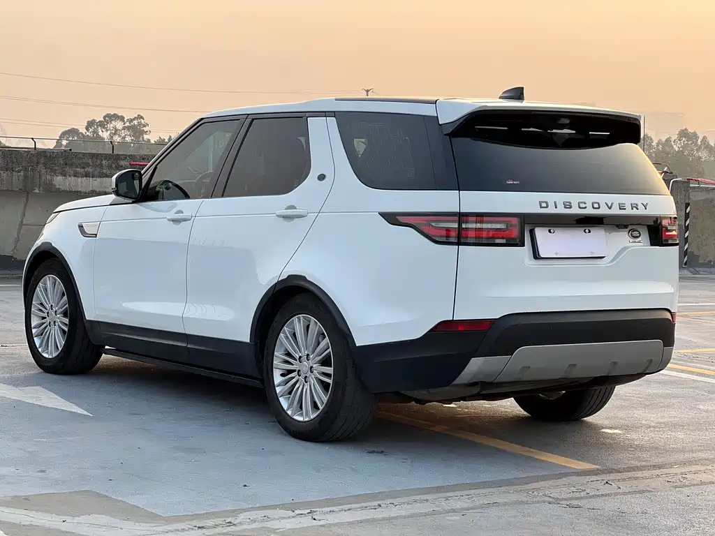 Land Rover Discovery 2017 — фото 4