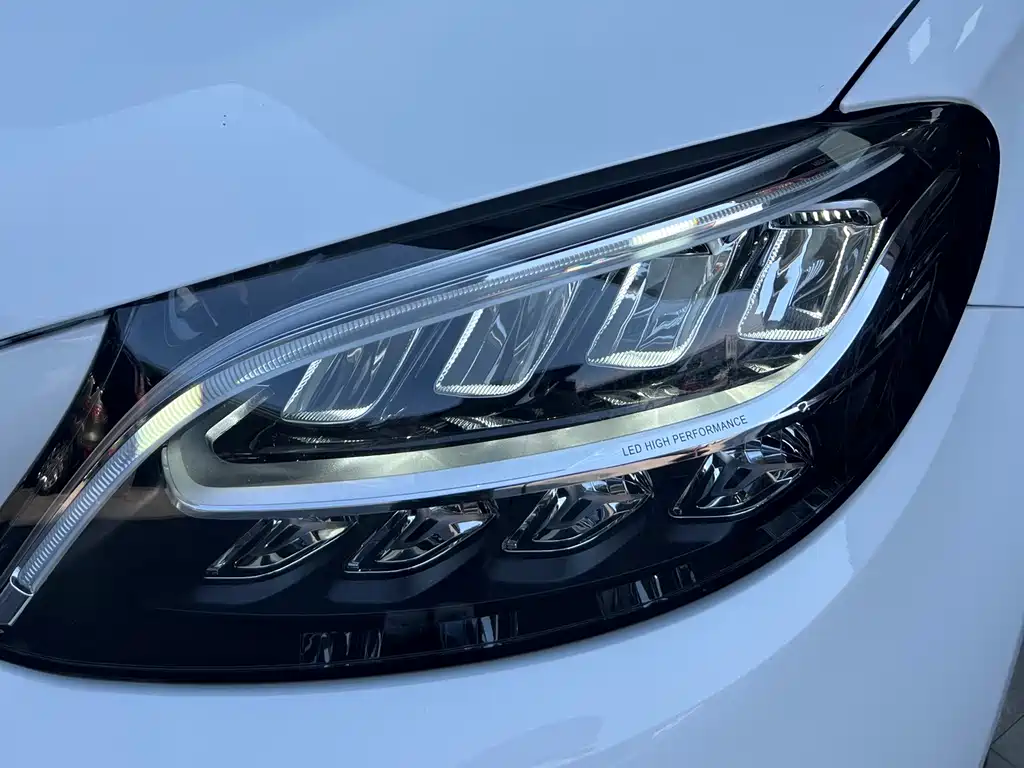Mercedes-Benz C-Class 2021 — фото 11