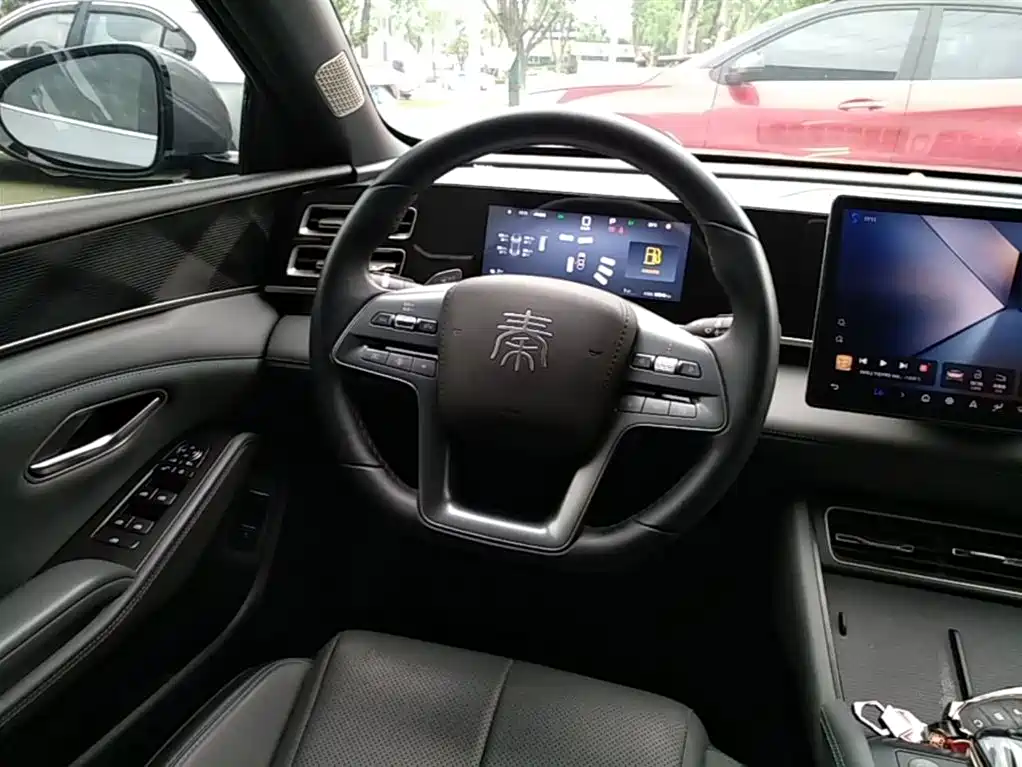 BYD Qin L 2025 — фото 11