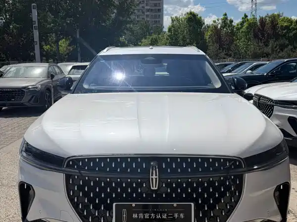 Lincoln Nautilus 2024