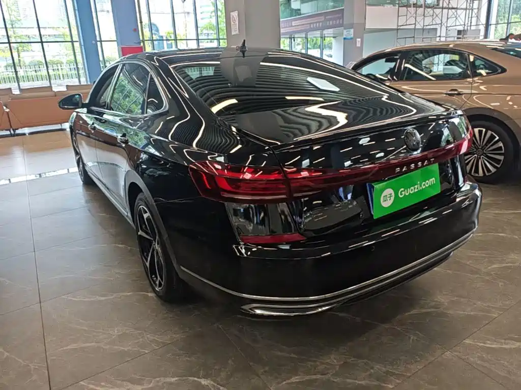 Volkswagen Passat 2023