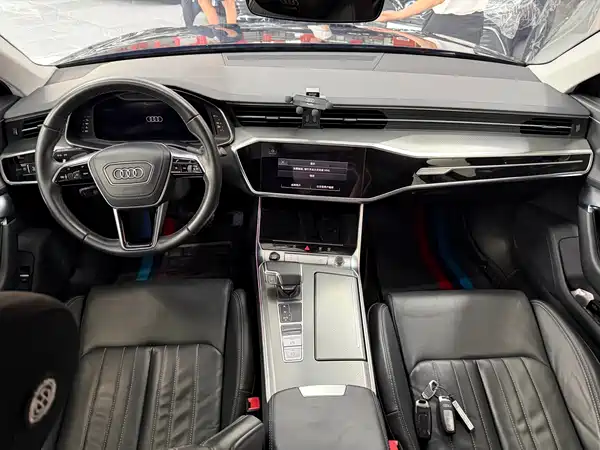 Audi A6L 2023