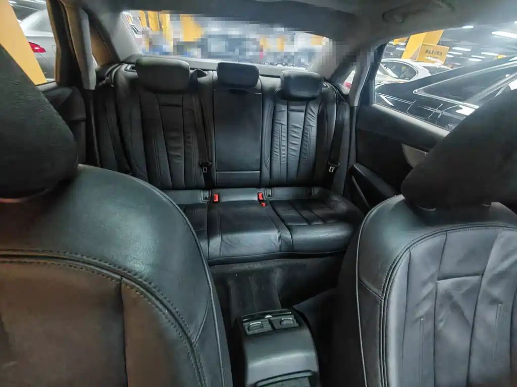 Audi A4L 2019