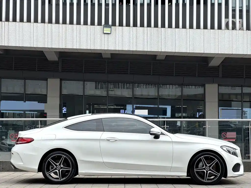Mercedes-Benz C-Class 2017 — фото 7