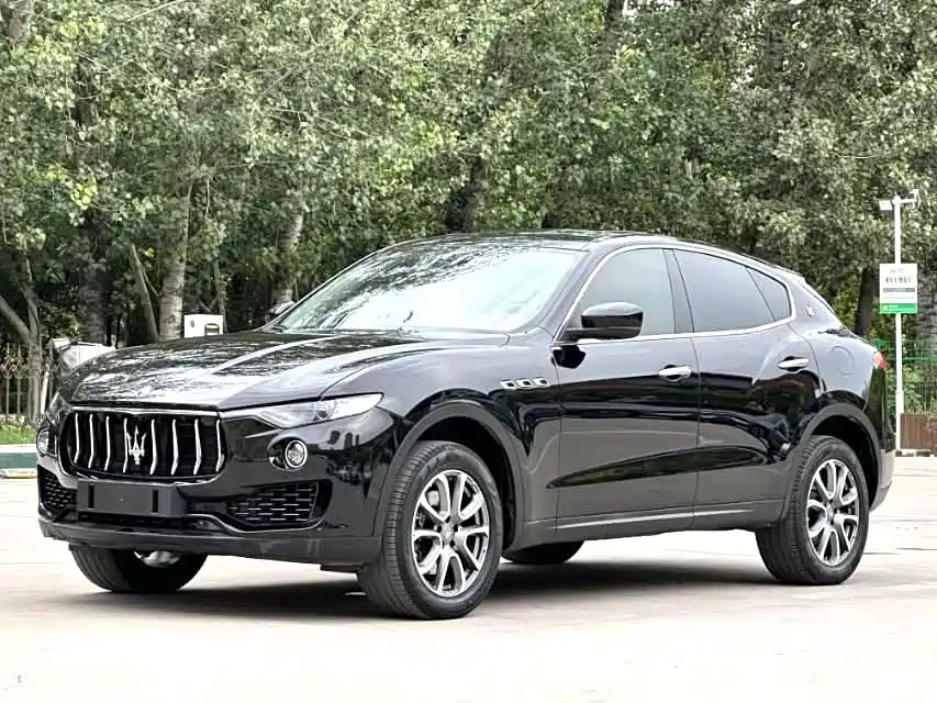 Maserati Levante 2016 — фото 1
