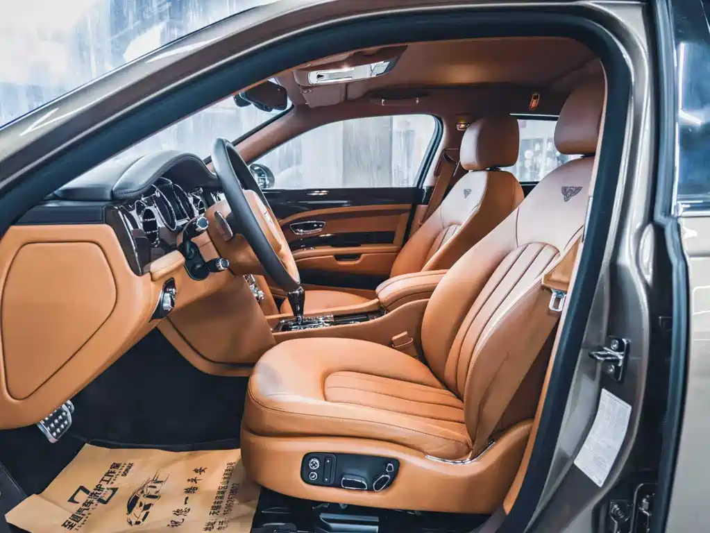 Bentley Mulsanne 2012 — фото 11