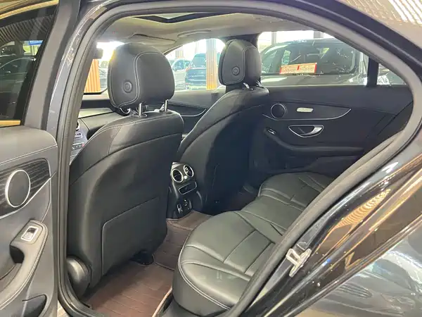 Mercedes-Benz C-Class 2020