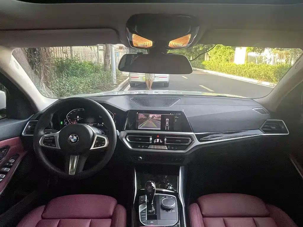 BMW 3 Series 2021