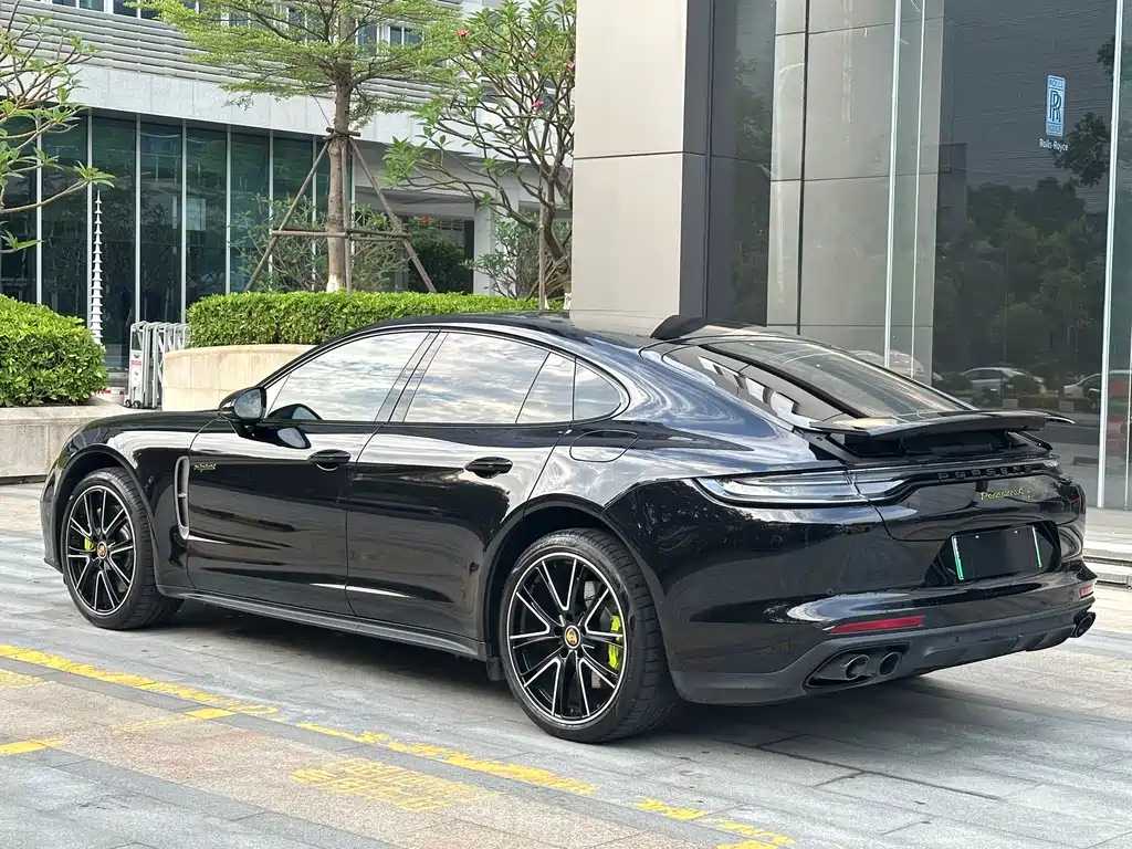 Porsche Panamera Hybrid 2024 — фото 18