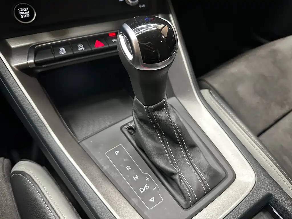 Audi Q3 2023 — фото 18