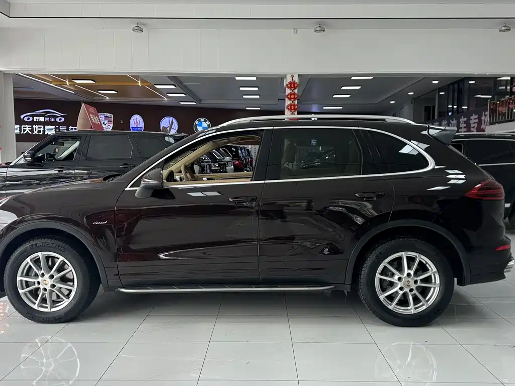 Porsche Cayenne 2015 — фото 7