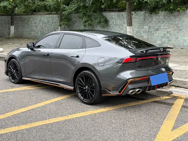 Changan UNI-V 2024