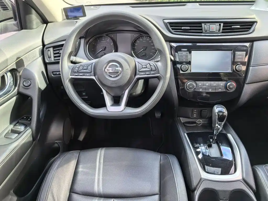 Nissan X-Trail 2017 — фото 14