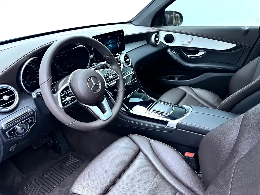Mercedes-Benz GLC 2020 — фото 12