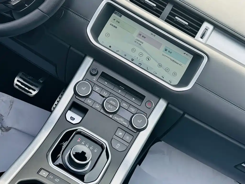 Land Rover Evoque 2019 — фото 17
