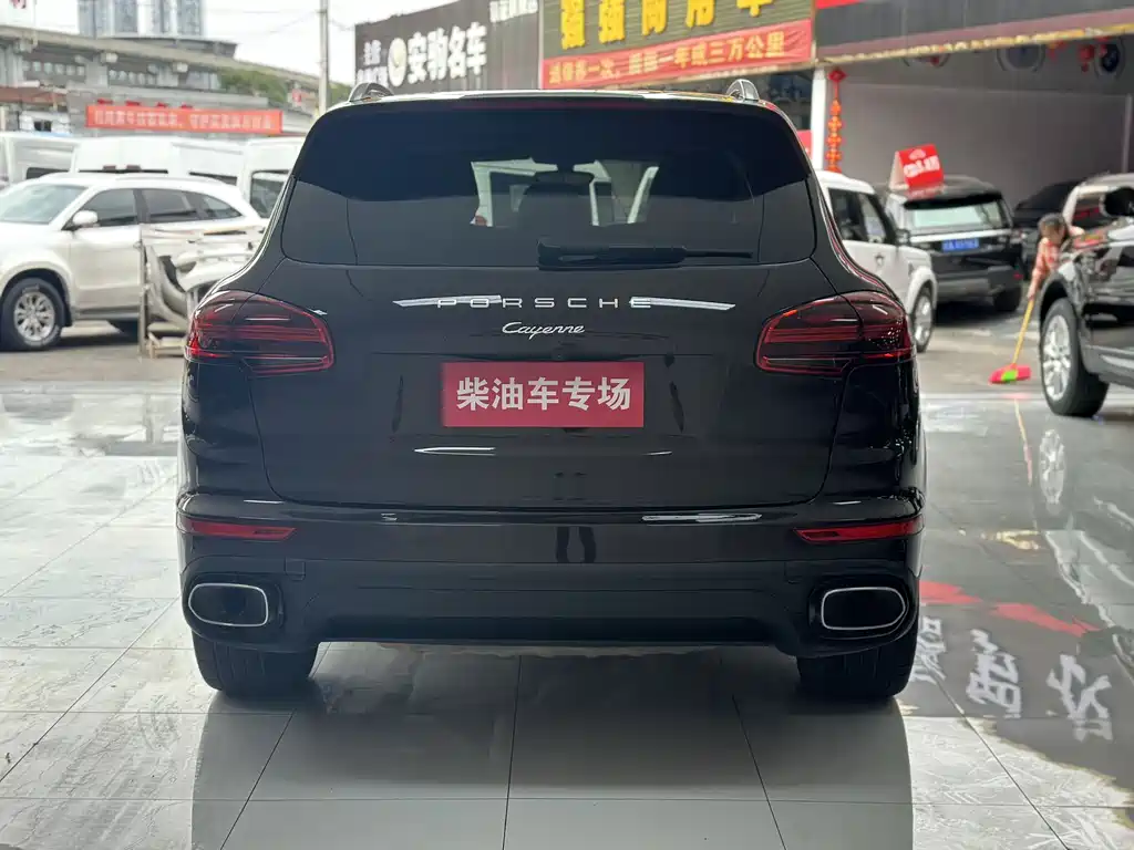Porsche Cayenne 2015 — фото 5
