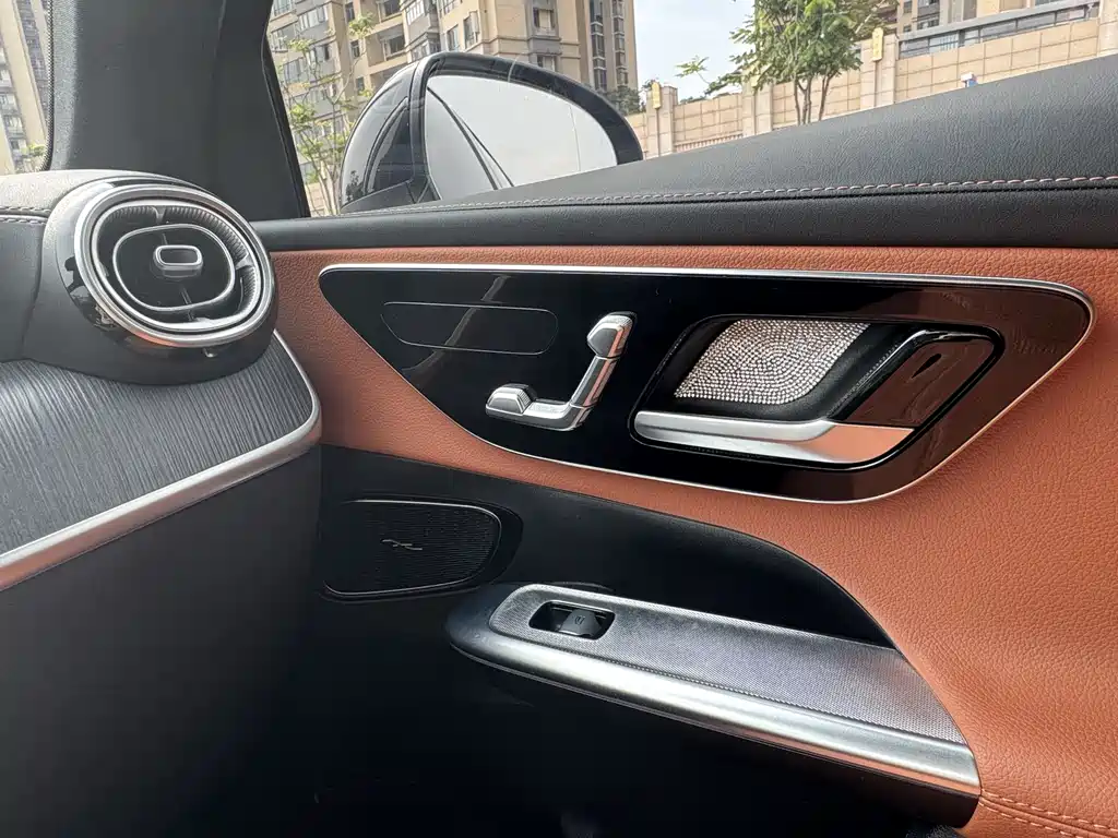 Mercedes-Benz GLC 2023 — фото 8