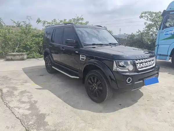 Land Rover Discovery 2012