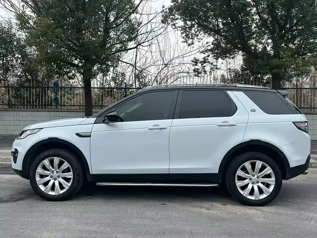 Land Rover Discovery Sport 2017 — фото 6