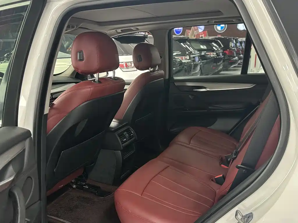 BMW X5 2015 — фото 14