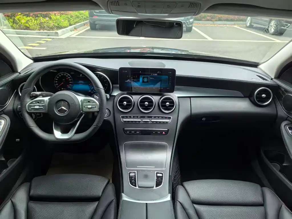 Mercedes-Benz C-Class 2020 — фото 11
