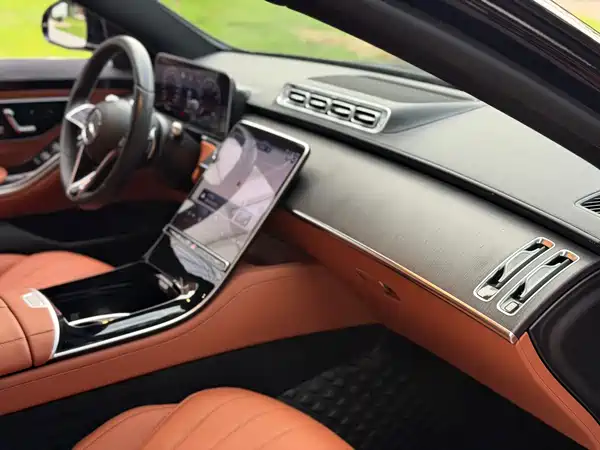 Mercedes-Benz S-Class 2023