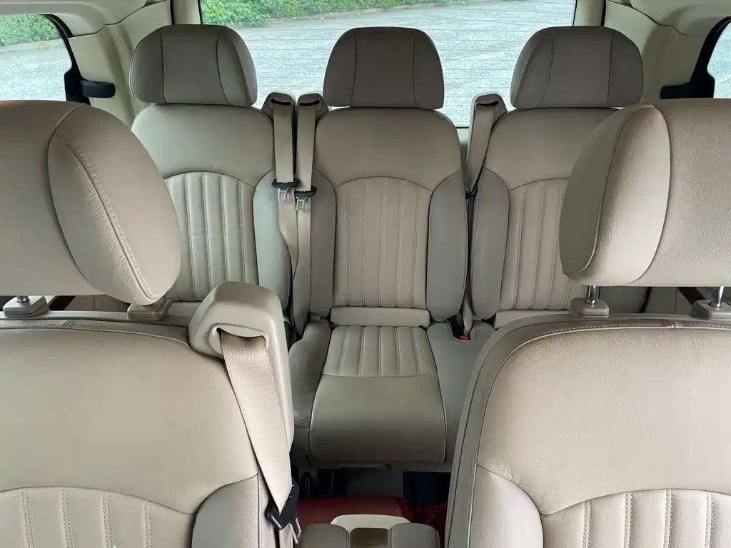 Mercedes-Benz Viano 2015 — фото 13