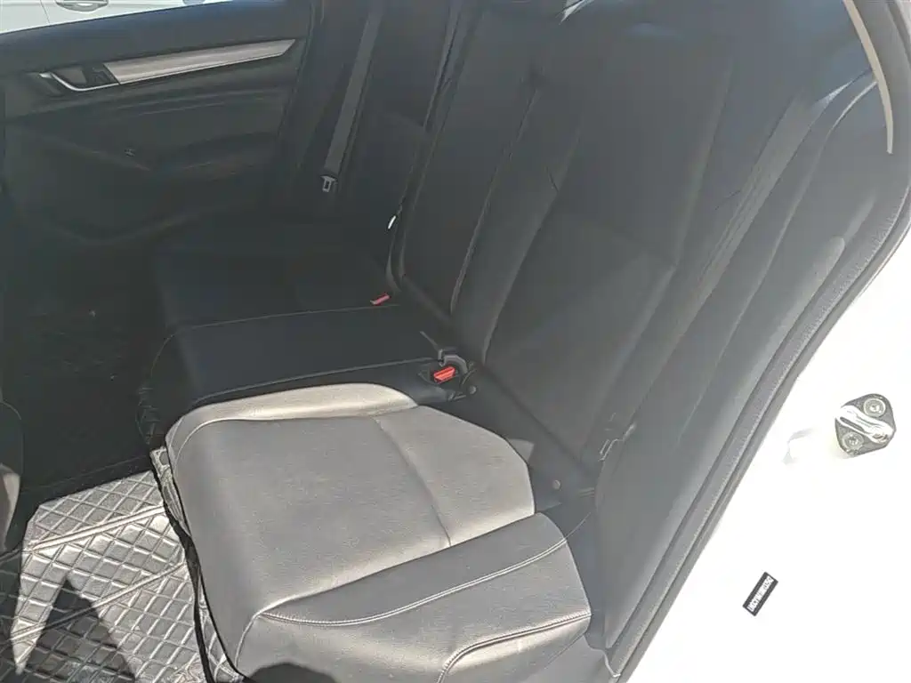 Honda Accord 2021 — фото 17