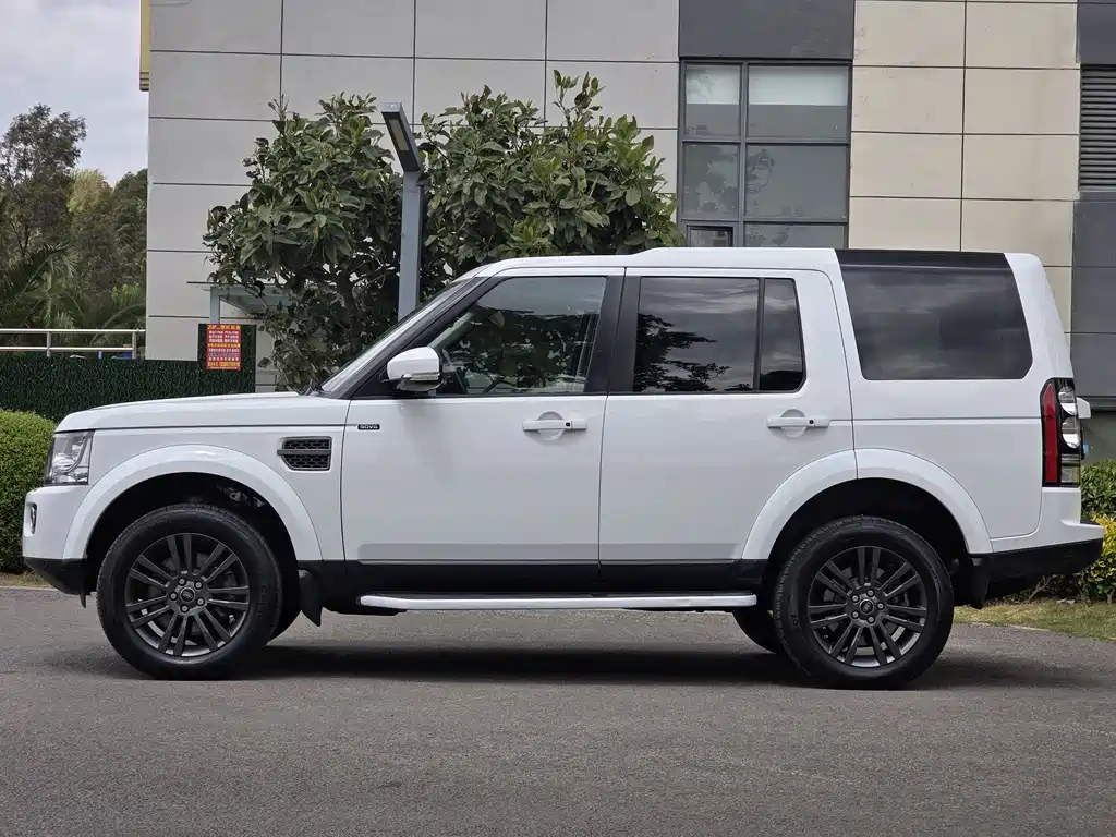Land Rover Discovery 2016 — фото 4