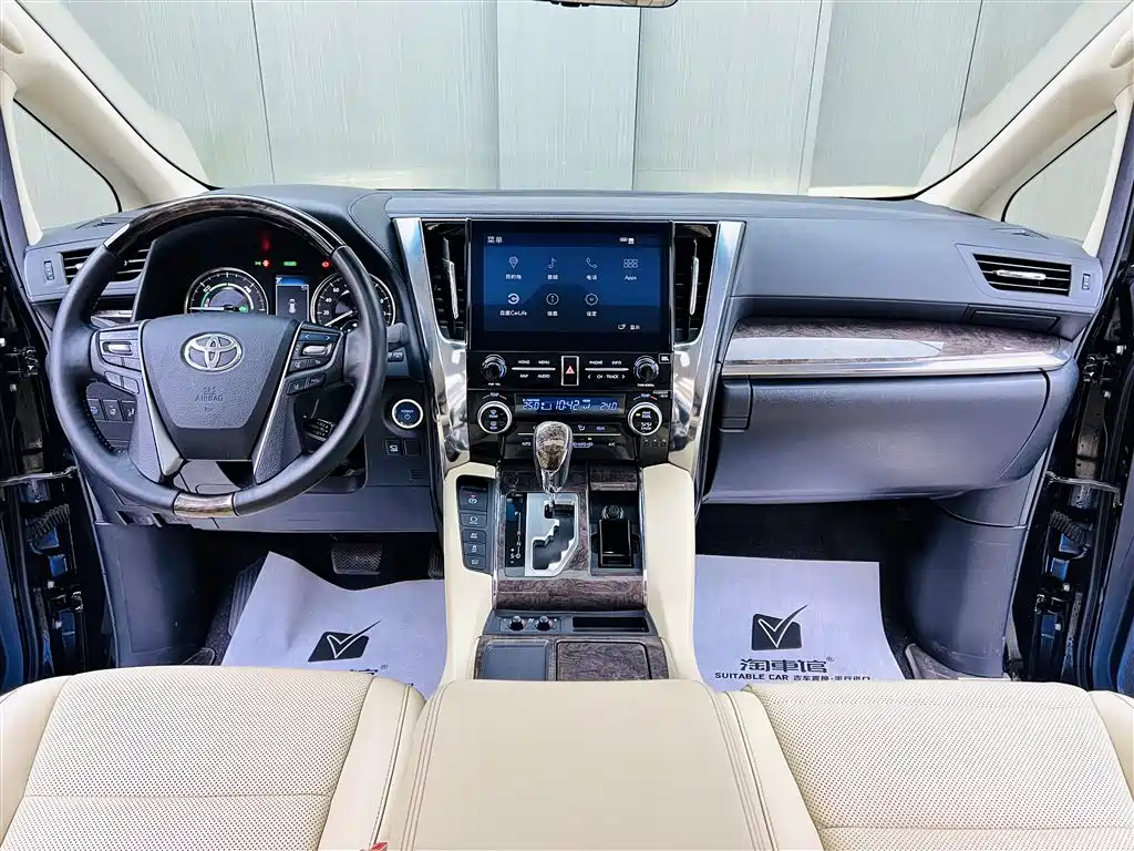 Toyota Vellfire 2021 — фото 9