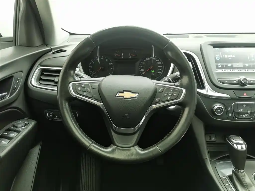 Chevrolet Equinox 2018 — фото 11