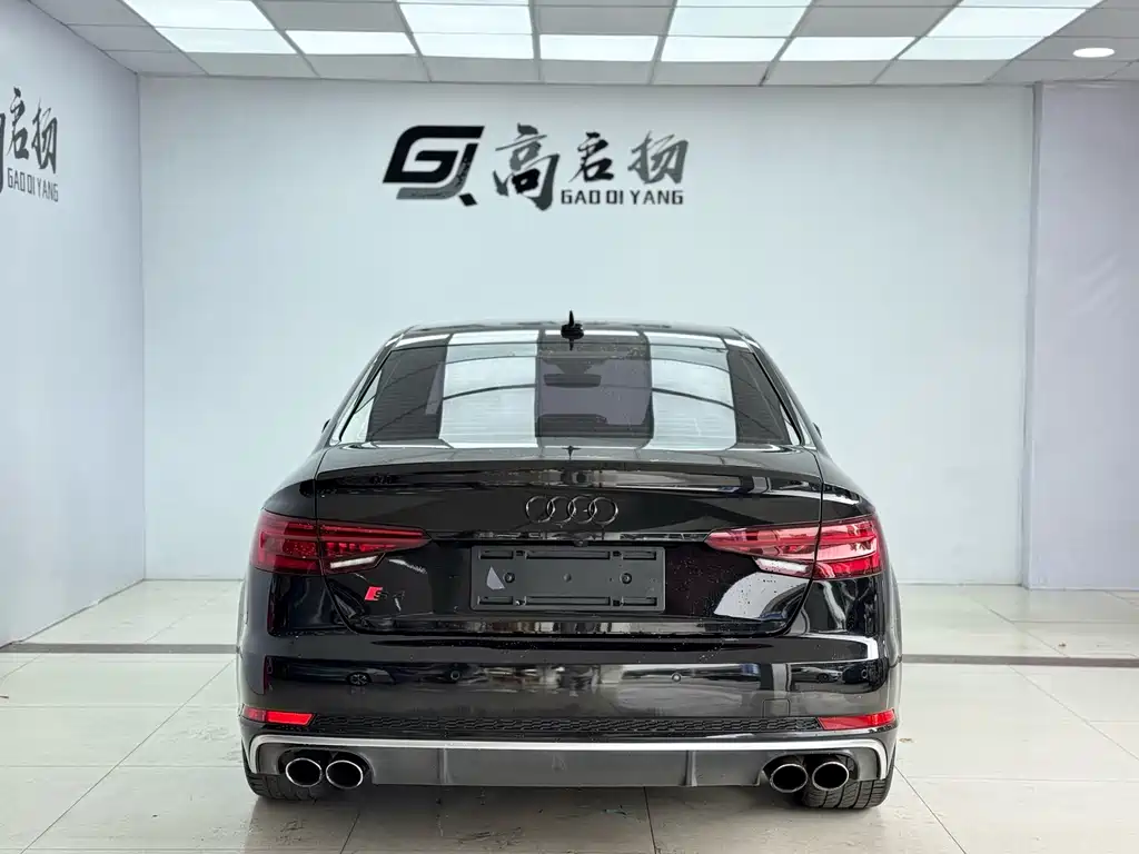 Audi S4 2019 — фото 25